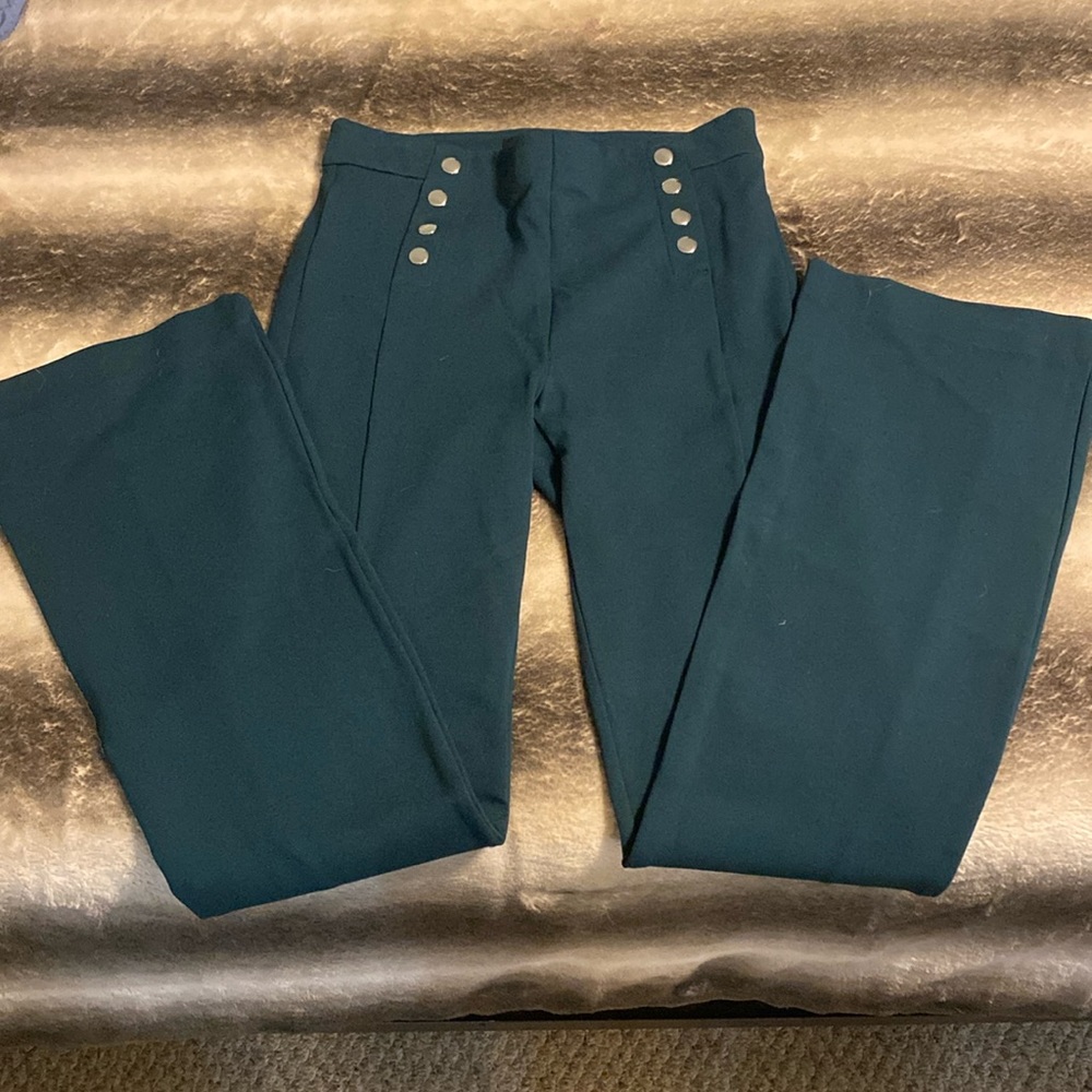 Ann Taylor pants with nice button detail sz 2
